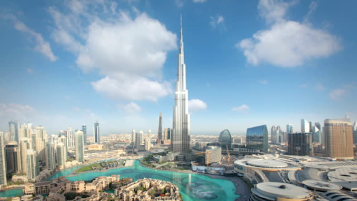 Skyline of Dubai with prominent Burj Khalifa tower, illustrating UAE free zones and their business opportunities.